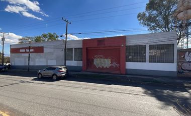 Bodega en renta 35 metros de frete sobre av. I Madero Poniente salida Quiroga