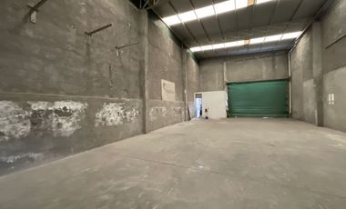 Bodega en renta 35 metros de frete sobre av. I Madero Poniente salida Quiroga