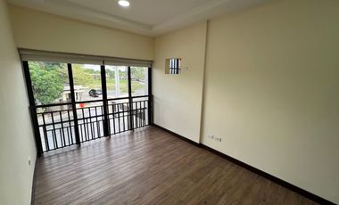 The 3 Bedroom Townhouse with parking for Sale near Alabang Area