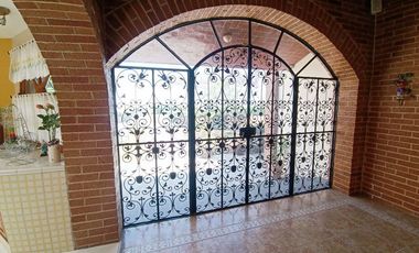 Casa Estilo Hacienda en Venta en Pachuca.