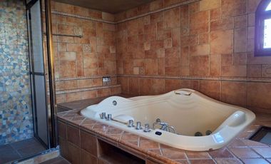 Casa Estilo Hacienda en Venta en Pachuca.