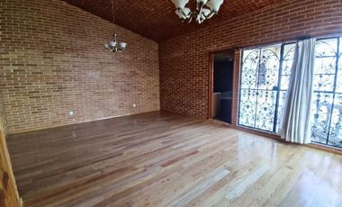 Casa Estilo Hacienda en Venta en Pachuca.