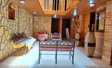 Casa Estilo Hacienda en Venta en Pachuca.