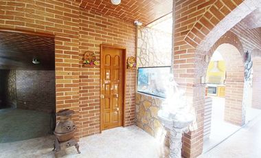 Casa Estilo Hacienda en Venta en Pachuca.