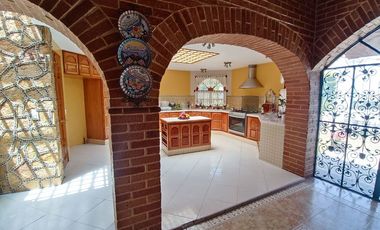 Casa Estilo Hacienda en Venta en Pachuca.