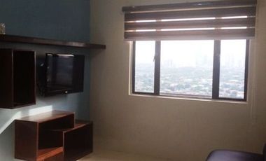 Inexpensive, fully furnished studio condo available for rent at Eastwood Excelsior QC