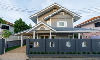 Detached House With Luxurious Design in Hang Dong for Sale