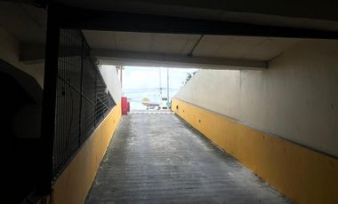 Bodega de alquiler en el Edificio Trade Building, 24 m2, Mall del Sol.