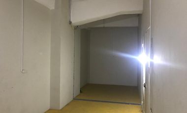 Bodega de alquiler en el Edificio Trade Building, 24 m2, Mall del Sol.