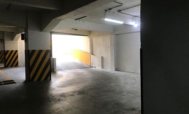 Bodega de alquiler en el Edificio Trade Building, 24 m2, Mall del Sol.