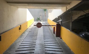 Bodega de alquiler en el Edificio Trade Building, 24 m2, Mall del Sol.