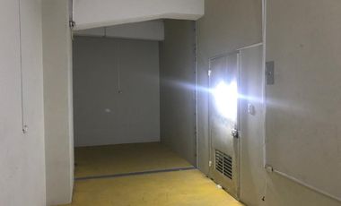 Bodega de alquiler en el Edificio Trade Building, 24 m2, Mall del Sol.