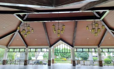 Beautiful Homes For Sale or Rent to Own  House and Lot Near Enchanted Kingdom Sta Rosa Laguna 4 bedrooms 2 Floors Furnished everyroom with Airconditio