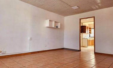 Venta casa amplia en avenida principal Lastarria, Arica