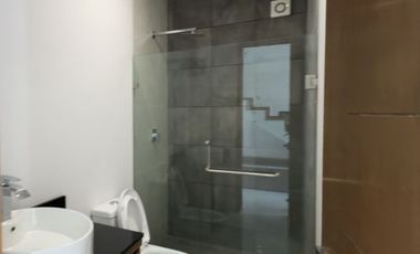 Venta Capital Norte, Madeiras 1