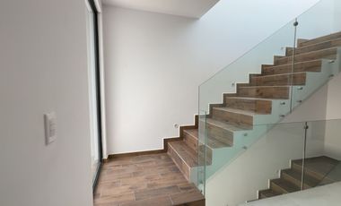 Venta Capital Norte, Madeiras 1