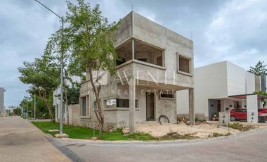 Terreno en Venta en Arbolada Residencial en Huayacan Cancún.