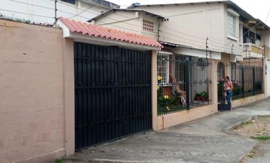 Casa de Venta en Cuidadela Los Esteros, Guayaquil.