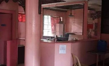 6BR House and Lot for Rent/Sale at Sampaloc, Manila