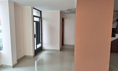 VENTA- AMPLIA CASA DE VENTA EN EL MEJOR SECTOR DE LATACUNGA RIVER PARK /24URB07