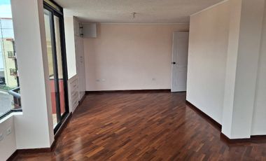 VENTA- AMPLIA CASA DE VENTA EN EL MEJOR SECTOR DE LATACUNGA RIVER PARK /24URB07