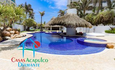 Departamento en condominio con club de playa. Terraza con vista a la alberca