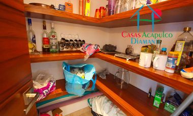 Departamento en condominio con club de playa. Terraza con vista a la alberca