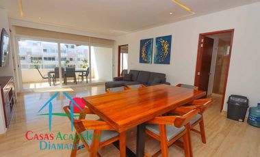 Departamento en condominio con club de playa. Terraza con vista a la alberca