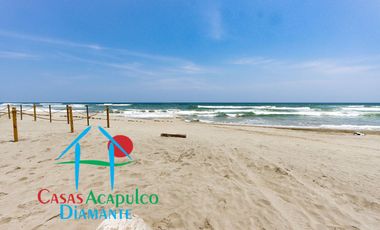 Departamento en condominio con club de playa. Terraza con vista a la alberca