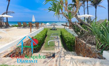 Departamento en condominio con club de playa. Terraza con vista a la alberca