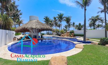 Departamento en condominio con club de playa. Terraza con vista a la alberca