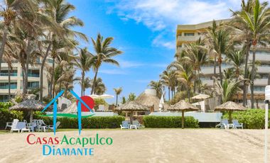 Departamento en condominio con club de playa. Terraza con vista a la alberca
