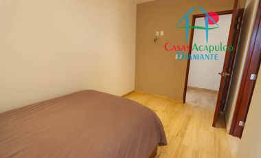 Departamento en condominio con club de playa. Terraza con vista a la alberca