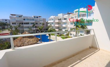 Departamento en condominio con club de playa. Terraza con vista a la alberca