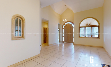 CASA EN VENTA EN ZONA VALLES DE UNA PLANTA
