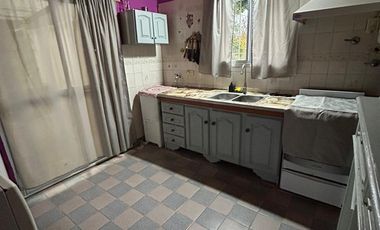 Casa En 2 Lotes En Calle 43 E/ 26 Y 30 De Verónica, Partido De Punta Indio.