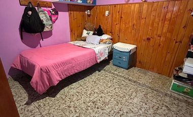 Casa En 2 Lotes En Calle 43 E/ 26 Y 30 De Verónica, Partido De Punta Indio.