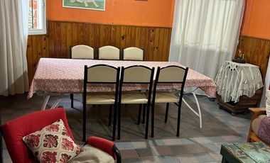 Casa En 2 Lotes En Calle 43 E/ 26 Y 30 De Verónica, Partido De Punta Indio.