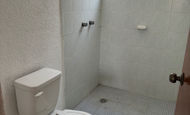 RENTA CASA FRACCIONAMIENTO CUAUTLANCINGO  Un piso