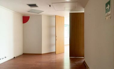 PR19042 Oficina en arriendo en el sector Villa Carlota