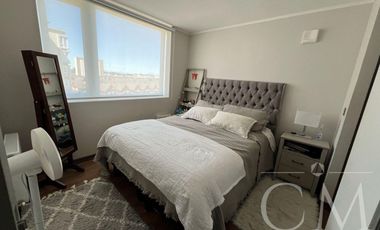 ARRIENDO DEPARTAMENTO 2 D + 2 B COMO NUEVO EN CONDOMINIO.