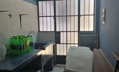 SE VENDE CASA DE PLAYA EN CALLE COMERCIO,    CERRO AZUL