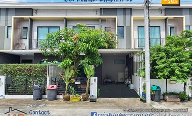For Sale The Connect Pattanakarn 38 Free Furniture near BTS On Nut - near Airport Link Hua Mak Call 064-954----- (TG17-19)