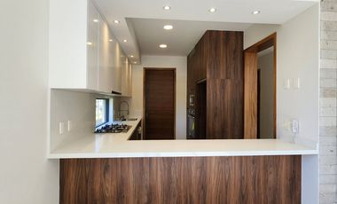 Casa Nueva en Venta en Parques Vallarta en Zapopan