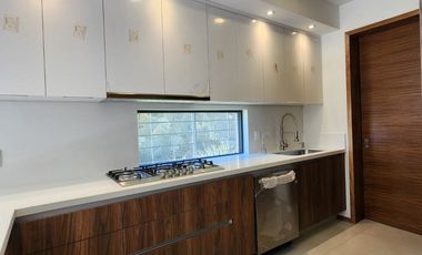 Casa Nueva en Venta en Parques Vallarta en Zapopan