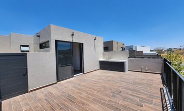 Casa Nueva en Venta en Parques Vallarta en Zapopan