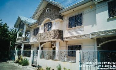 5 BEDROOMS 5 TOILET AND BATH FOR SALE IN RUFINA SUBD. MALOLOS, BULACAN