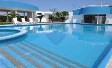 casa en urbanización de venta en manta zona sur