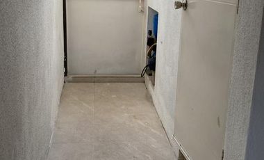 Napoli alquiler casa con piscina de 3 Dormitorios con su baño (J Luna)