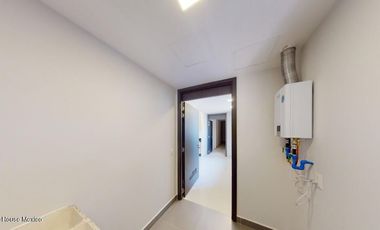 24-3790 The Oaks Boulevard Bosque Real, Huixquilucan, IH